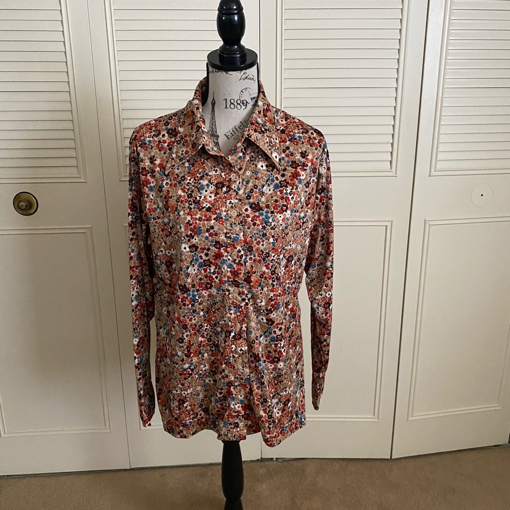 Queens Way to Fashion Vintage 70s floral Button Down brown Blouse